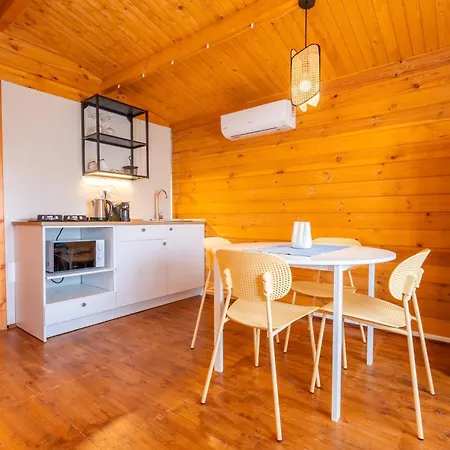 Oaknest Naturelodge - Manzana *